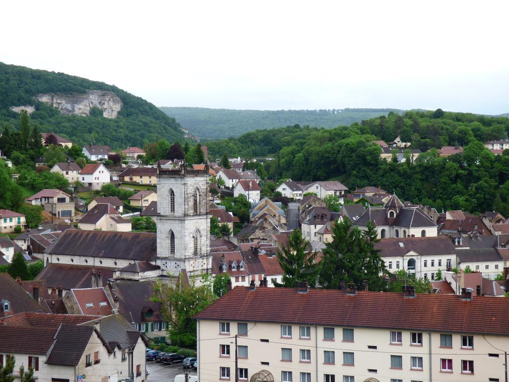 La Colline Aux Yeux Doubs