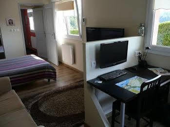 Bed & Breakfast La Colline Aux Yeux Doubs 3*